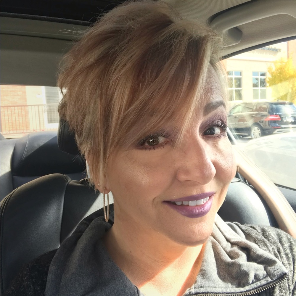 Meet your Posher, Regina